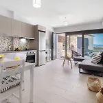 Oceanida Sofia Luxury Lägenhet Nikiana