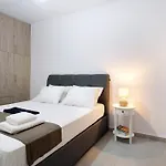 Oceanida Sofia Luxury Apartment Nikiana