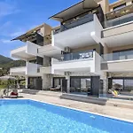 Oceanida Sofia Luxury * Nikiana