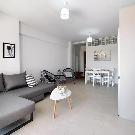 Oceanida Sofia Luxury Apartment Nikiana