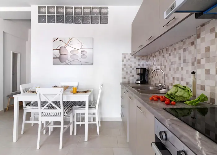 Apartamento Oceanida Sofia Luxury Nikiana